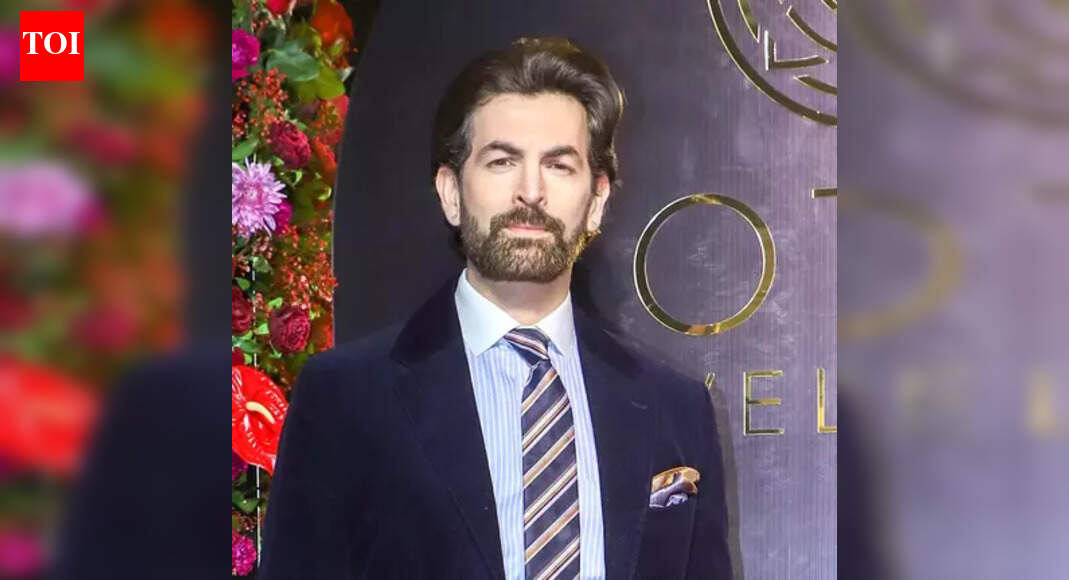 Ashutosh Rana touches Nitin Mukesh's feet: Neil Nitin praises 'Chhaava' actor for his humility