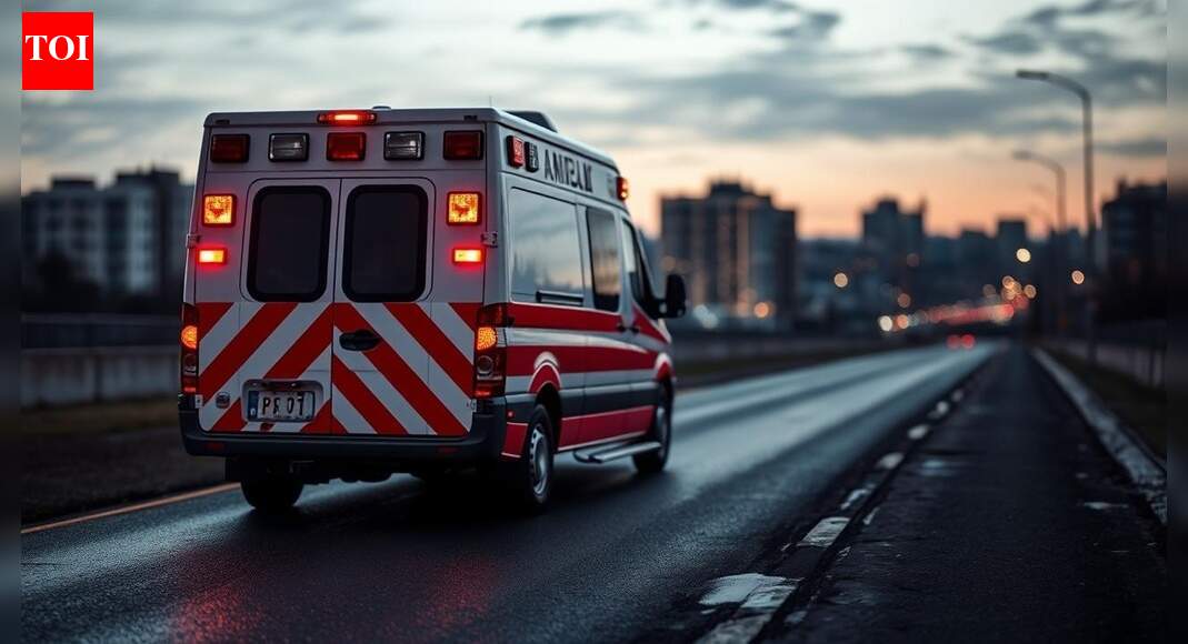 No stretcher, wheelchair: Maharashtra man dies after collapsing on train; ambulance driver goes for lunch