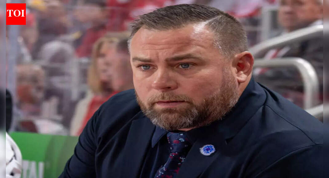 Toronto Maple Leafs fire Marc Savard as offensive struggles force major coaching change