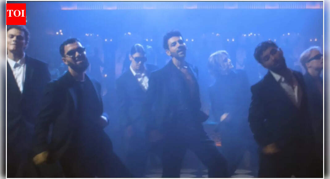Did you know Kartik Aaryan's 'Saat Samundar Paar' song features Norwegian dance group 'Quick Style'?