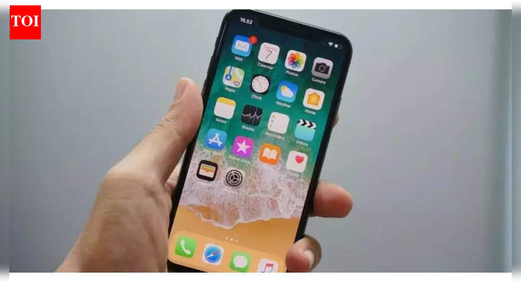Leaving for airport: How to track flights on iPhone and Mac without using third-party apps