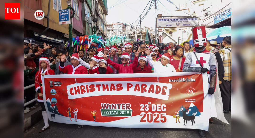 Aizawl hosts Christmas costume parade led by CM