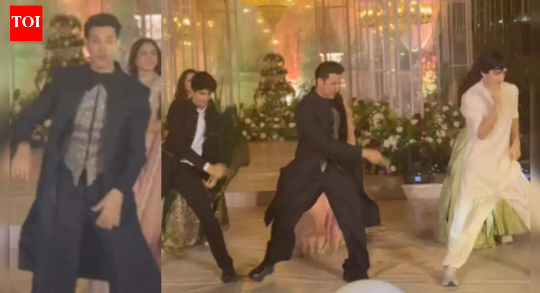 Hrithik dances with his sons, gf Saba; the internet is in awe: VIDEO