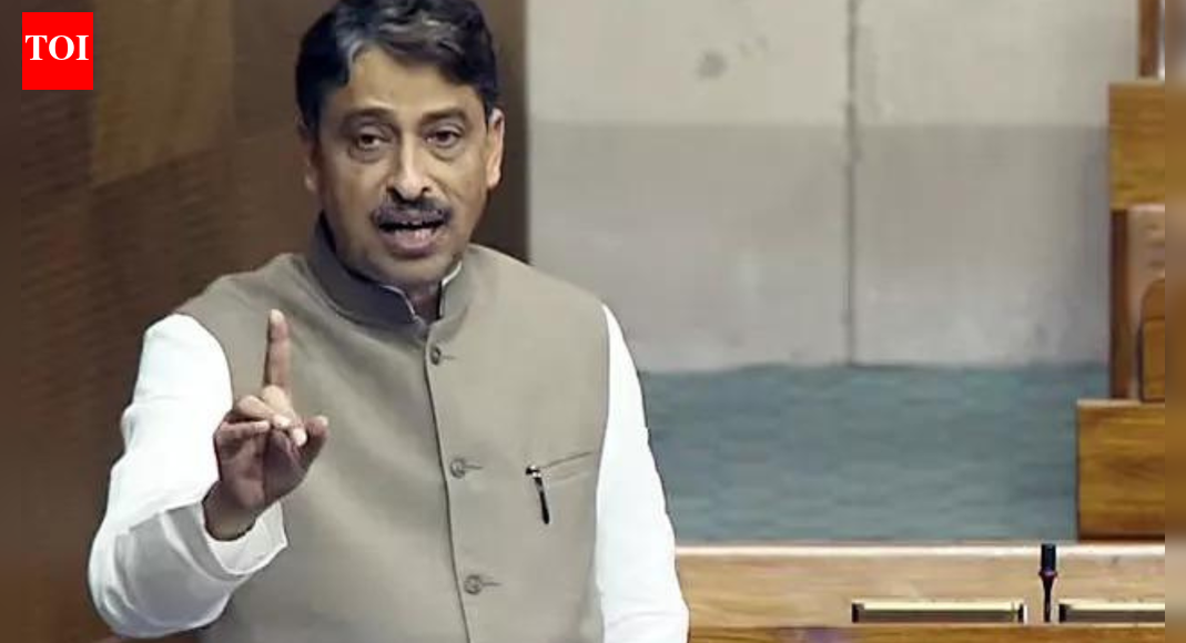 Imran Masood backtracks from Priyanka Gandhi remark, says Rahul Gandhi is the leader