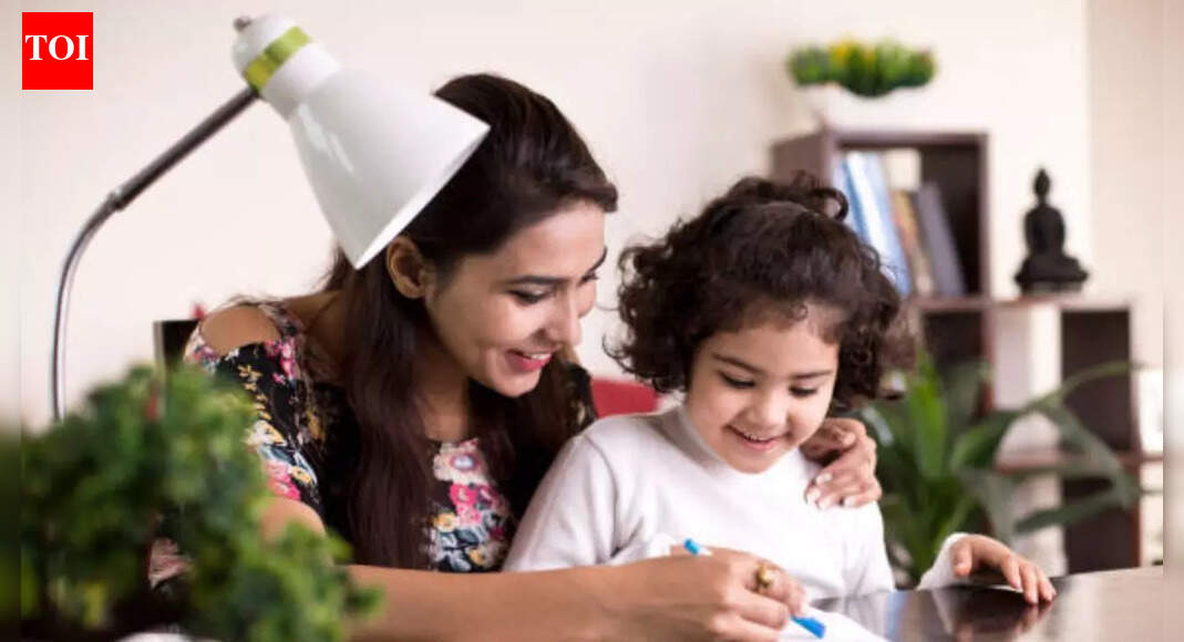 Handwriting coach recommends triangle pencil for kids, here's why