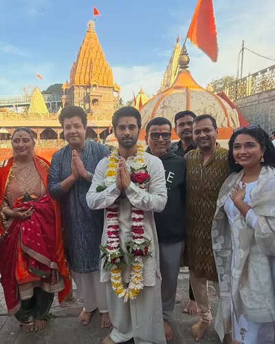 Pulkit Samrat, Varun Sharma offers prayers at Mahakaleshwar Jyotirling ahead of 'Rahu Ketu' release