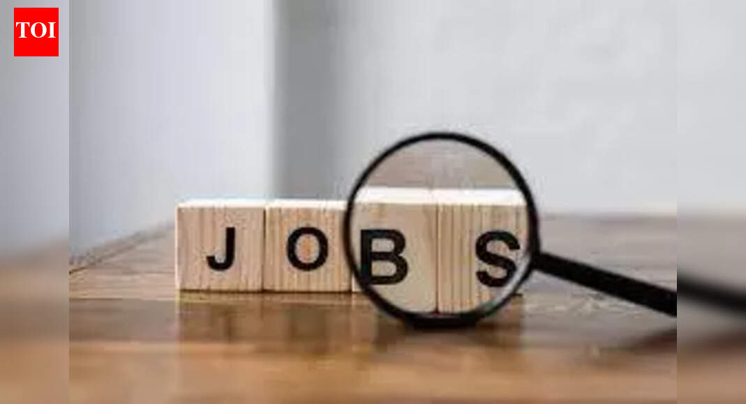 5 government jobs to apply for this week: Over 26,000 vacancies across SSC, DRDO, WBPSC, and BEL; Know where to register