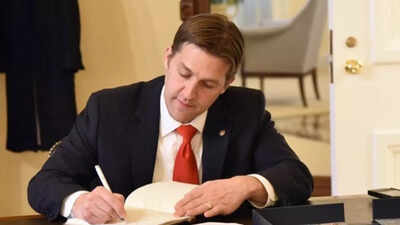 About former US senator Ben Sasse's kids and family amidst pancreatic cancer diagnosis