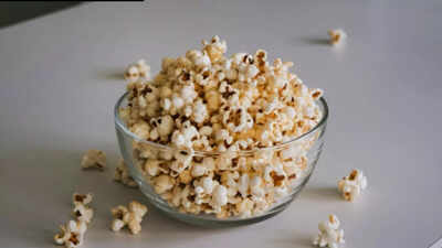 popcorn kernels watch my popcorn now