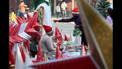 Christmas rush at Sec 18, malls, Noida traffic police issue advisory