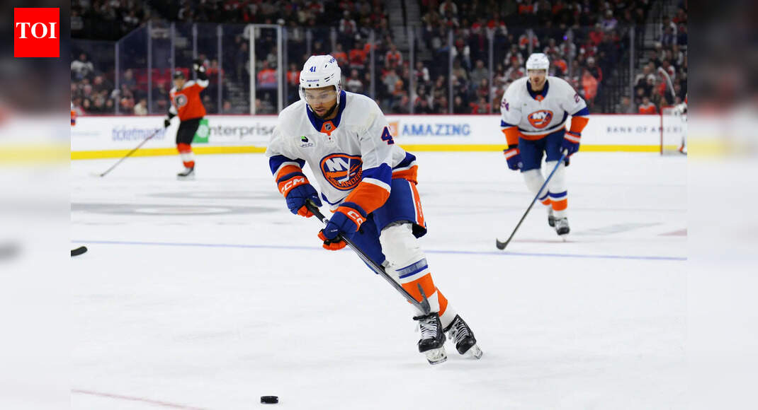 “When you’re a kid, you dream”: Marshal Warren lives his childhood dream in his first NHL home game with New York Islanders