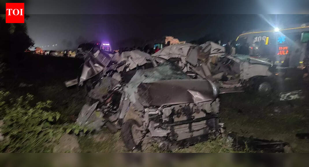 Tamil Nadu: At least seven killed as govt bus collides with two private vehicles; tyre burst leads to crash