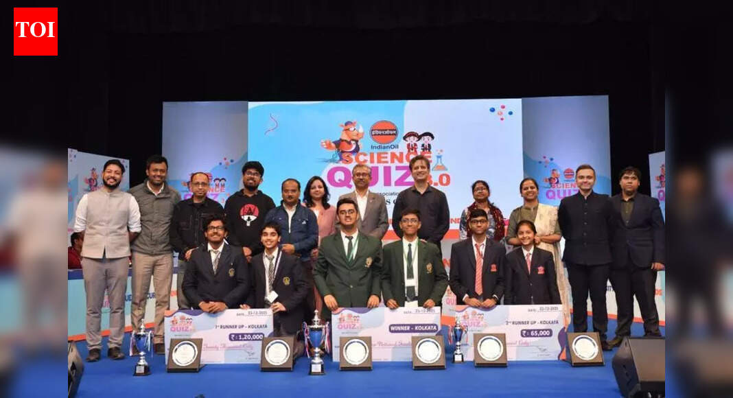 Schoolkids field questions from environment to astronomy at 3rd edition of IndianOil Science Quiz