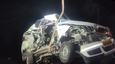 Tamil Nadu highway crash: 9 dead, 10 injured as Chennai-bound bus rams 2 cars