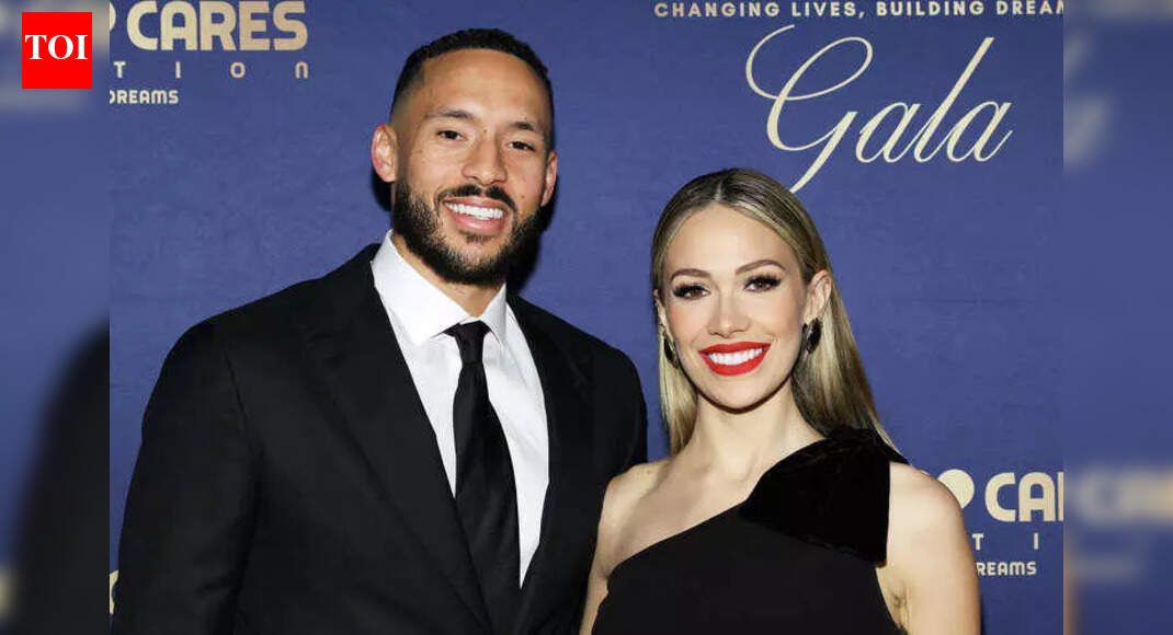 Houston Astros shortstop Carlos Correa’s wife Daniella and their children share a quiet Christmas moment that drew warm reactions online
