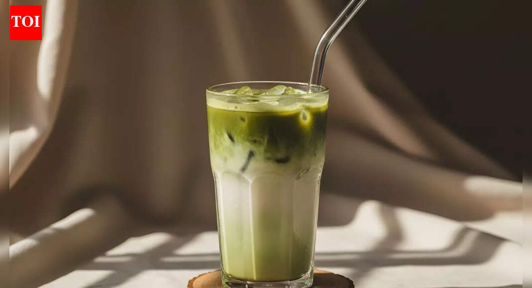 Blue matcha vs Green matcha: Understanding the differences in origins, benefits, colour, and usage