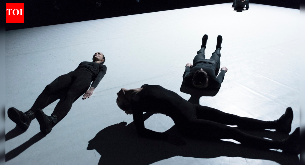 Dance piece with focus on the depths of primal instincts performed in Delhi