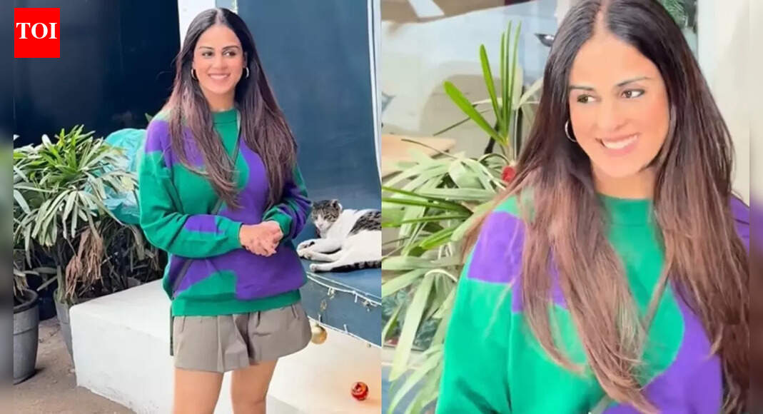 Genelia Deshmukh DAZZLES in green and purple look this Christmas - Watch video