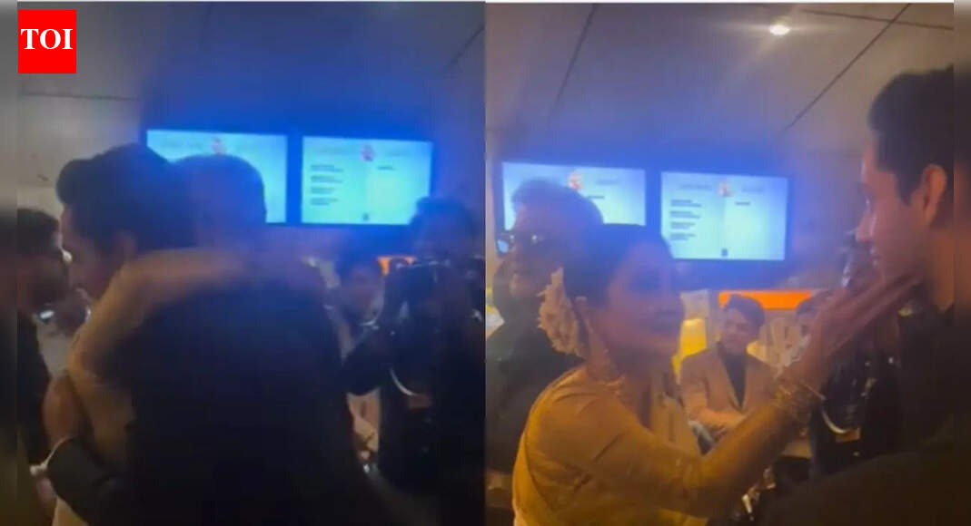 When Rekha got emotional and hugged Big B's grandson Agastya