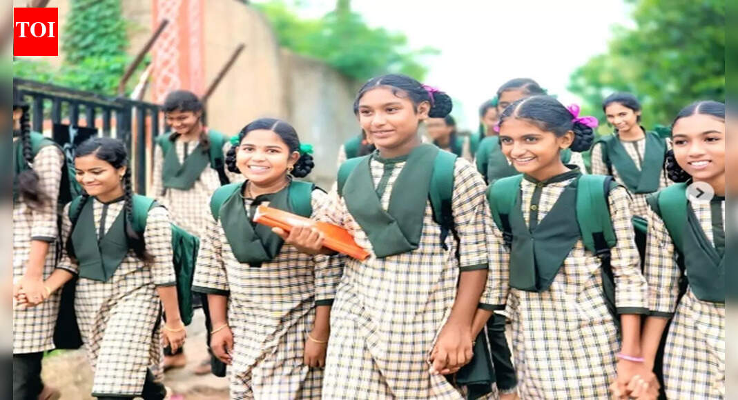 GRAP 4 lifted: Delhi schools resume normal classes for 6-9 & 11; hybrid for rest