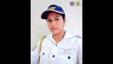 Mumbai’s traffic policewoman saves motorist’s life, earns accolades