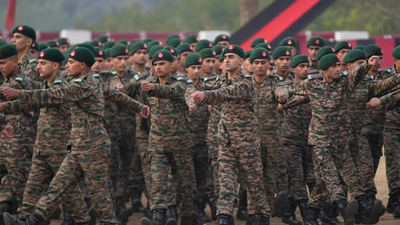 In new social media policy,Army allows limited usage