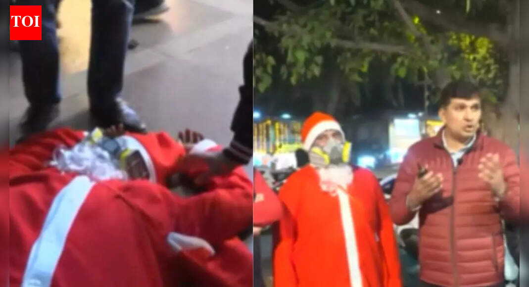 'Santa fainted due to AQI’: FIR filed against AAP leaders; Bharadwaj says 'truth infuriated BJP'