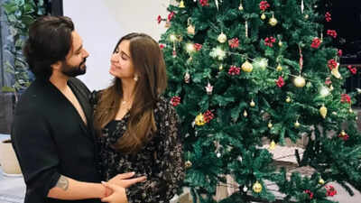 Kinjal Dave’s romantic Christmas with Dhruvin Shah; the couple’s classy attire steals attention
