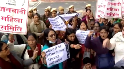 Unnao rape case: Protests erupt outside Delhi high court against Kuldeep Sengar's bail
