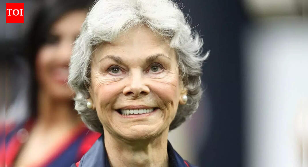 Who Janice McNair is and how control of the Houston Texans shifted inside the family