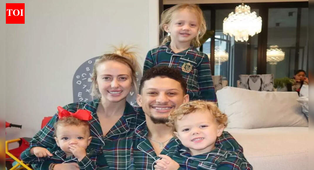 Patrick Mahomes spends Christmas with family amid ACL injury, wife Brittany shares adorable photos of kids with Santa Claus