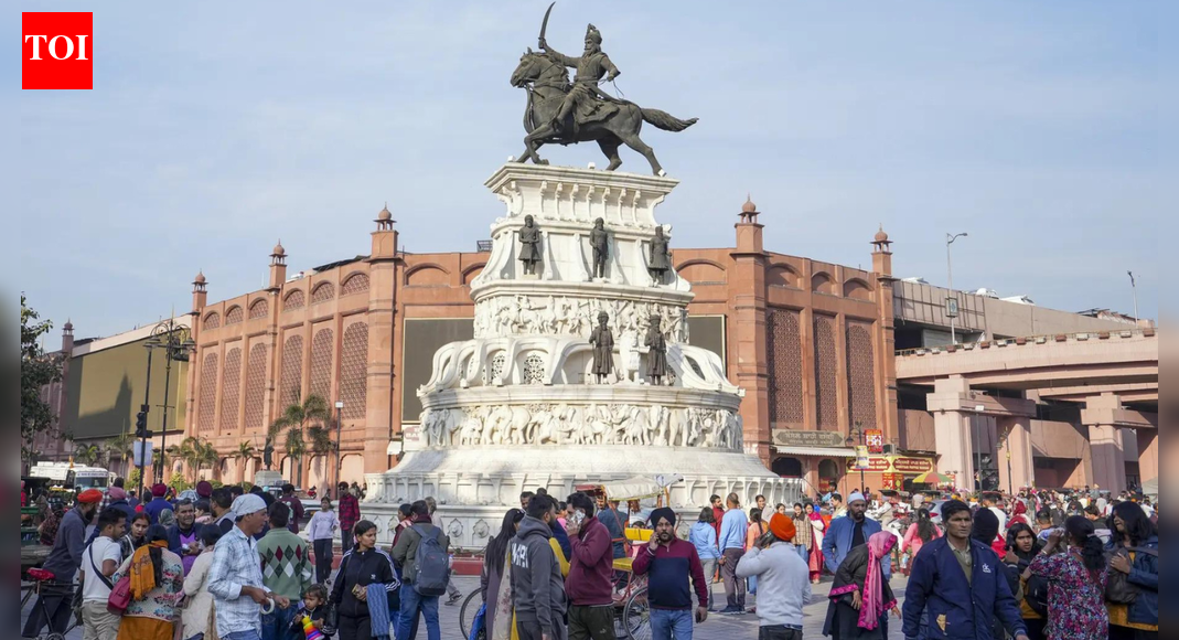 Meat, liquor ban in Golden Temple zone rattles Amritsar biz; families fear job loss