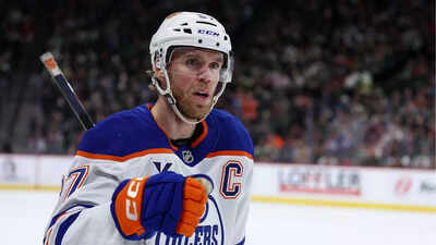 Connor McDavid says upcoming Oilers schedule “suits me” as December scoring surge turns heads across the NHL