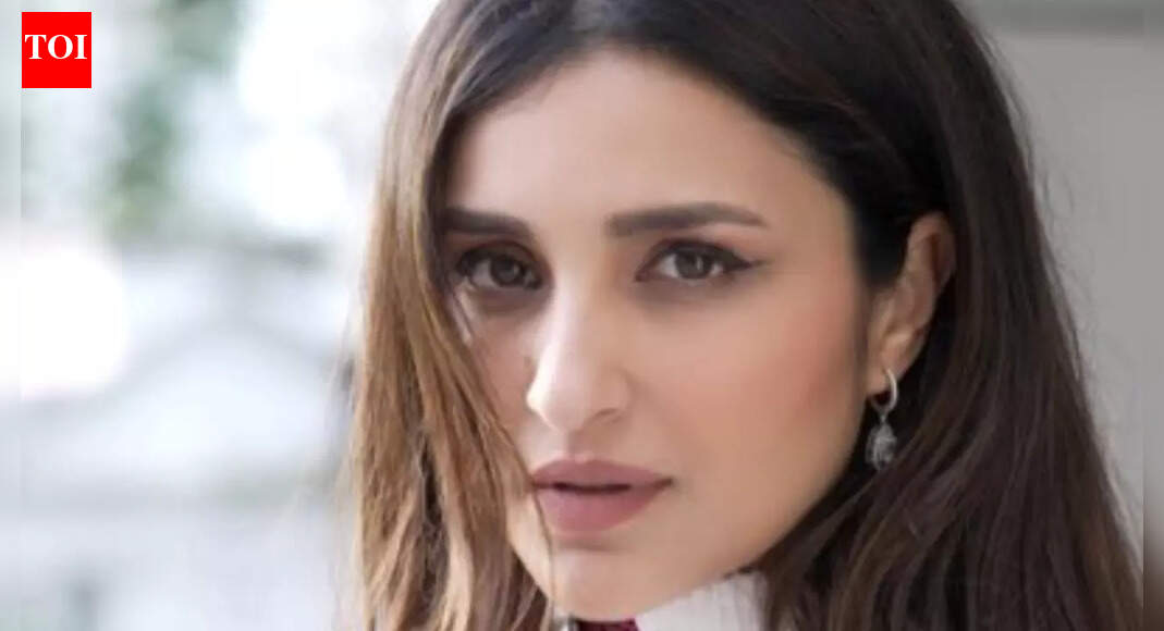 Parineeti Chopra and Raghav Chadha celebrate baby Neer's FIRST Christmas with beautiful home decor and personalized stockings- Watch VIDEO