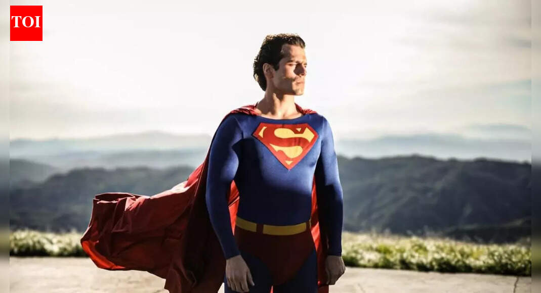 Zack Synder reveals Henry Cavil wearing Christopher Reeve’s original Superman suit, says, ‘everyone agreed he was Superman’