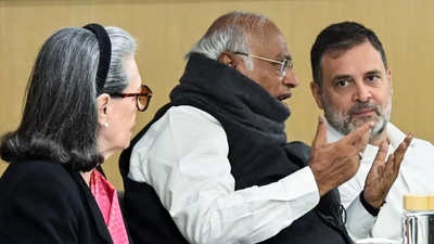 'Hate for Dalit': BJP attacks Gandhi-Vadra family over Kharge's treatment in presser; shares Jairam clip