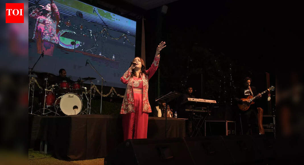 Keesha enthralls Chandigarh with soulful rendition for Xmas festivity
