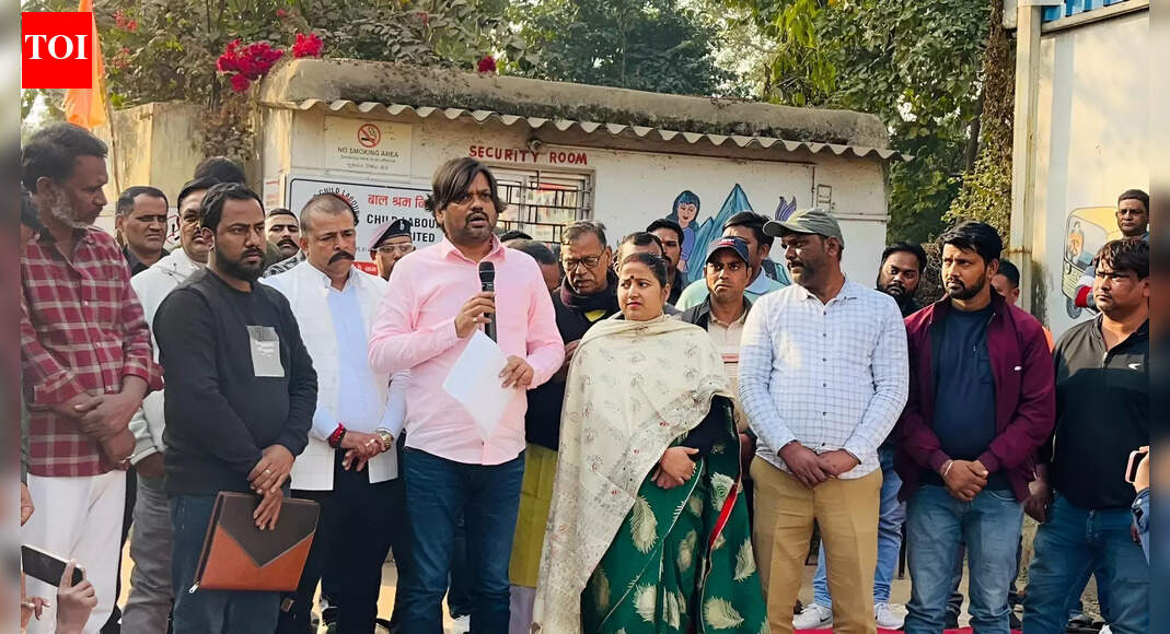 Dhanbad Sanitation Workers End Strike After MLA Intervention, Demands Met