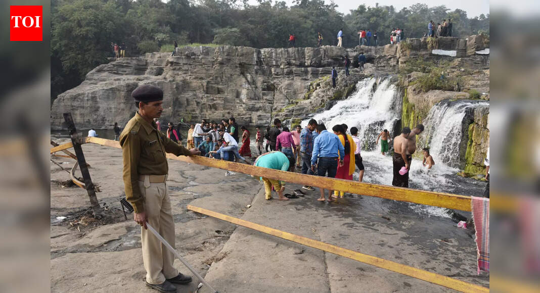 Dhanbad New Year's Eve Security: Enhanced Measures at Tourist Spots