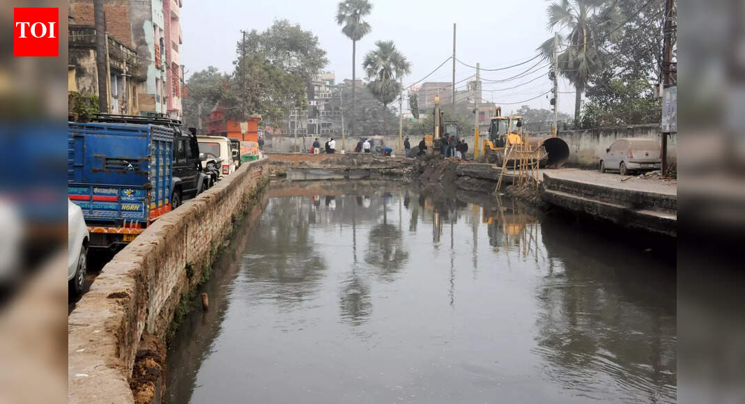 Work speeds up on 4-lane road over Saidpur drain