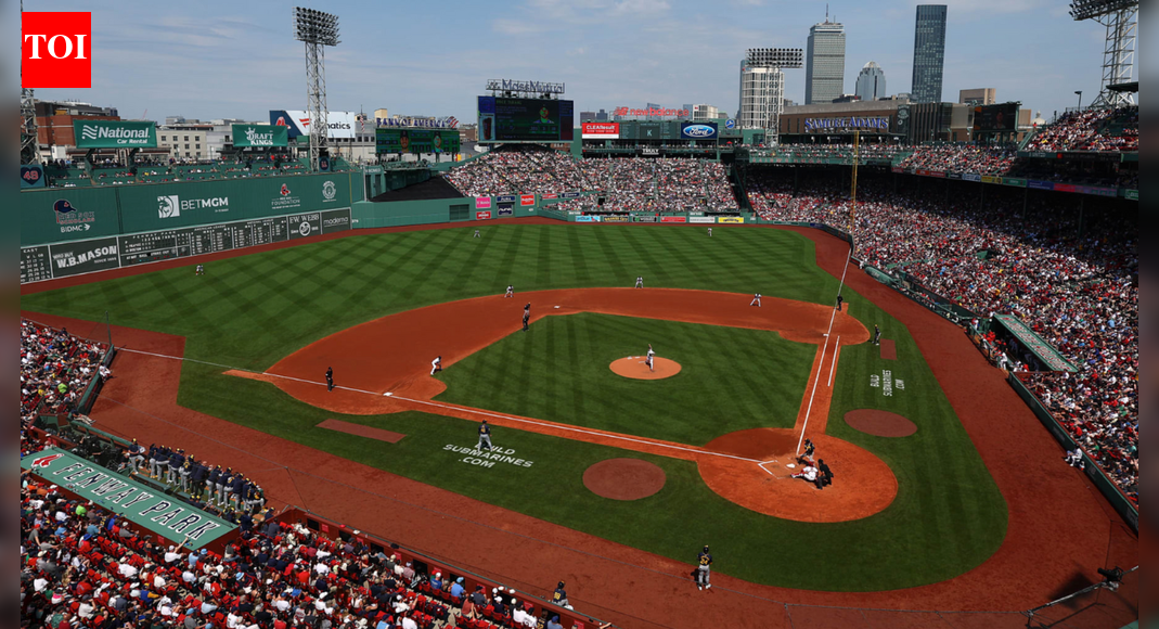Most iconic MLB moments at Fenway Park: A historic recap of baseball’s cathedral