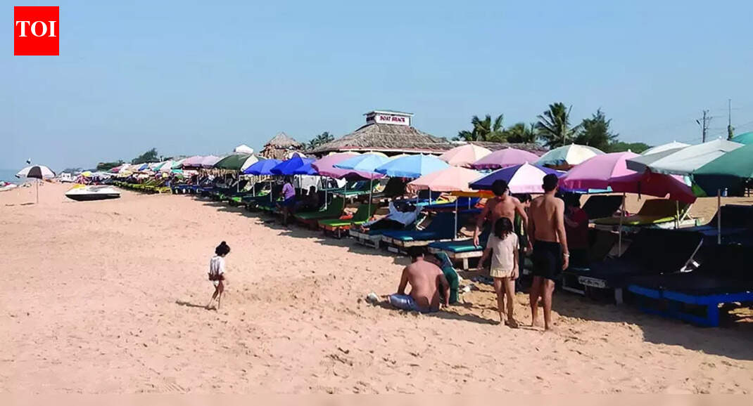 Biz hit due to no high-spending foreign tourists: Shack operators