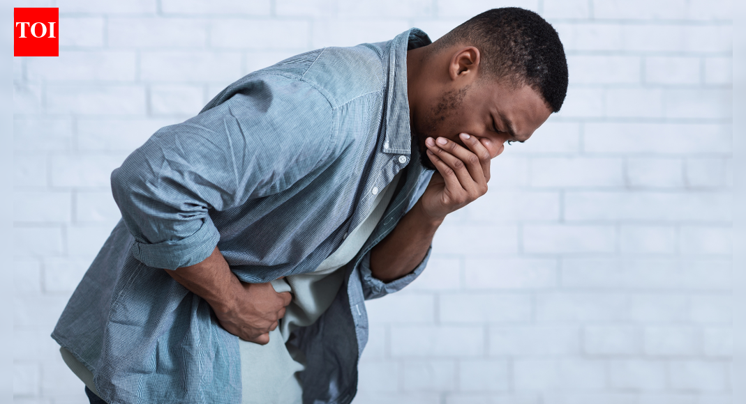 “शीतकालीन उल्टी बग” क्या है और यह आंत को कैसे प्रभावित करता है