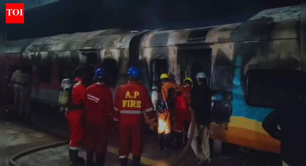 Massive fire breaks out on Ernakulam Express; 1 dead