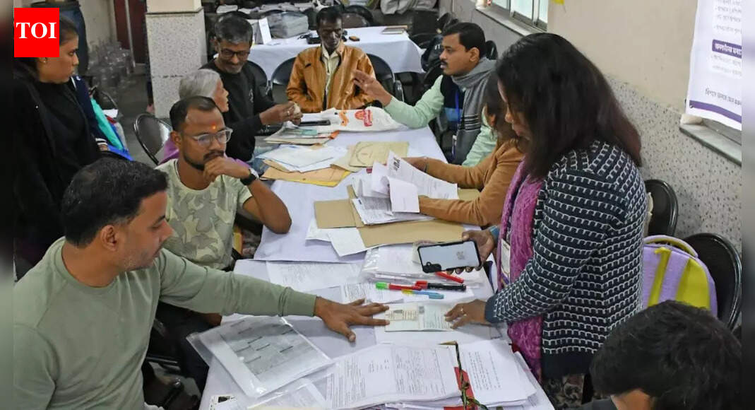 Kolkata SIR hearings spark outrage as elderly voters made to wait without basic facilities