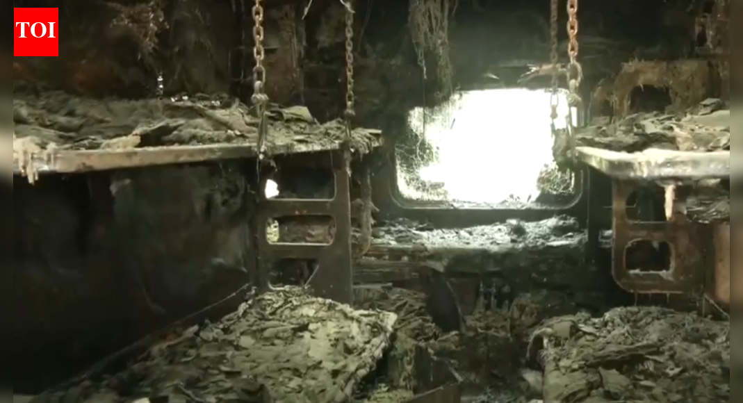 Ernakulam Express fire: Chilling visuals show 2 coaches engulfed in flame