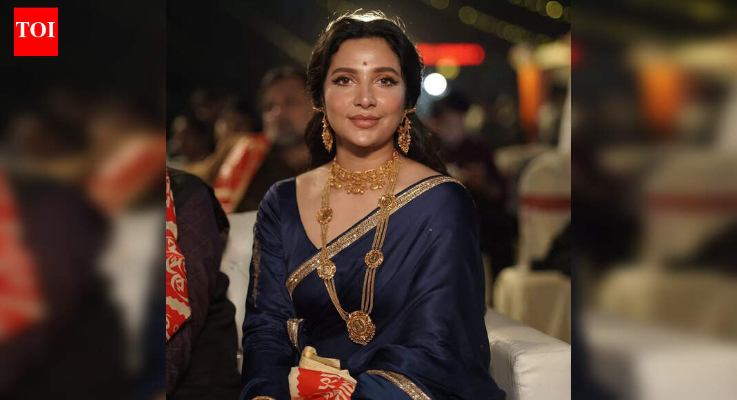 Trailer of Lawho Gouranger Naam Rey unveiled