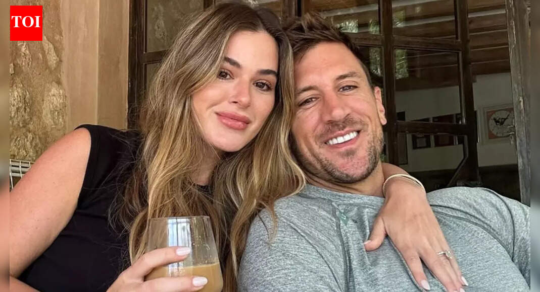 Former 'Bachelorette' reality star JoJo Fletcher embraces motherhood for the first time; reveals baby name