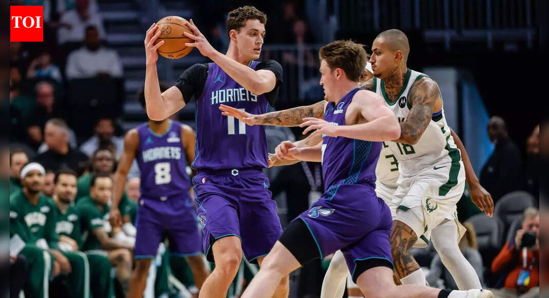 Milwaukee Bucks vs Charlotte Hornets
