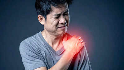 உடலில் வீக்கத்திற்கு என்ன காரணம்: உடல் எவ்வாறு பதிலளிக்கிறது என்பதைப் புரிந்துகொள்வது மற்றும் பரிந்துரைக்கப்பட்ட வைத்தியம்